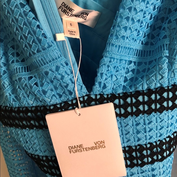 Diane Von Furstenberg blue lace long sleeve dress - Picture 3 of 3